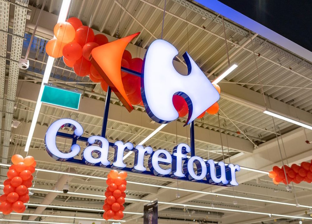 Marii afaceriști cu business și la Botoșani care ar vrea să cumpere rețeaua Carrefour 