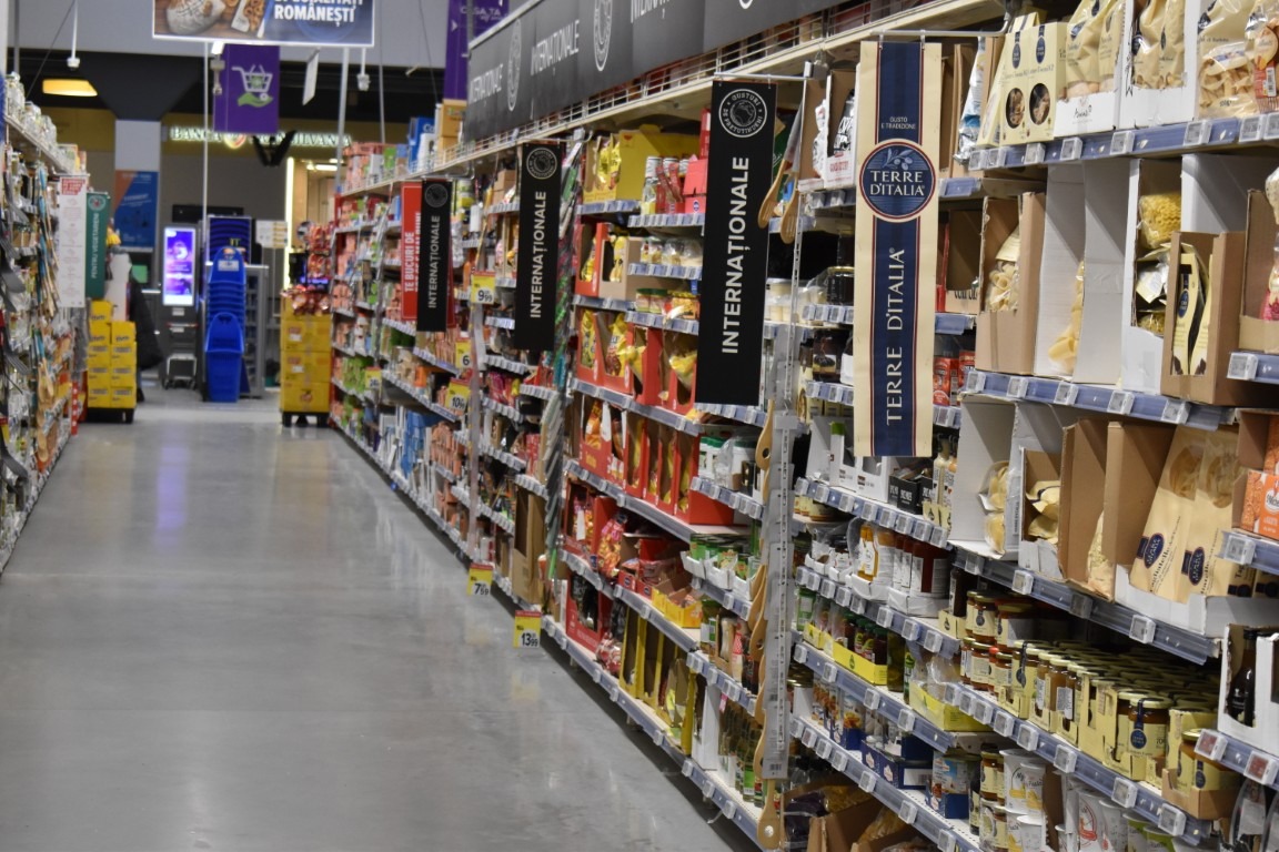 Carrefour pleacă din Italia: Planul pentru România 