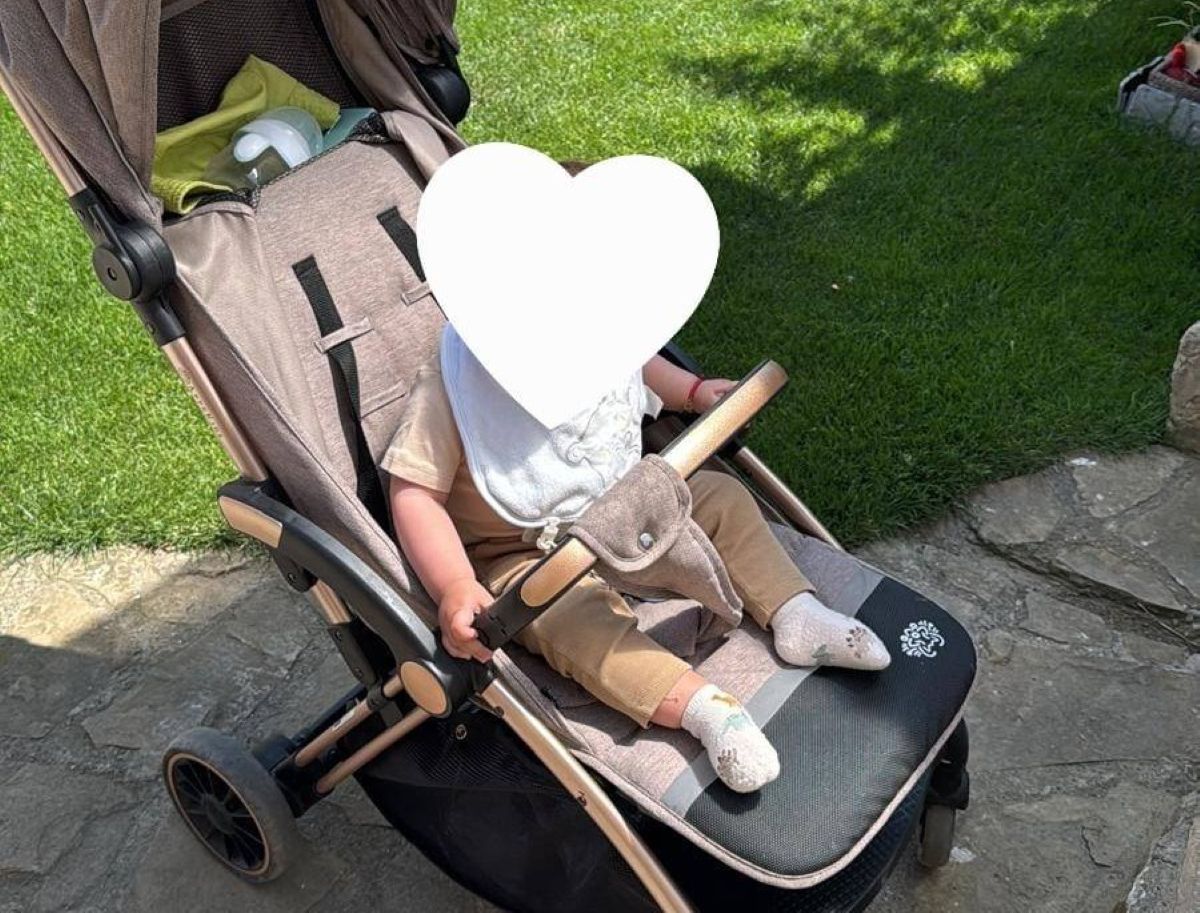 S-a furat căruciorul unui copil cu autism: Te rugăm, fă un gest de omenie și adu-l înapoi!