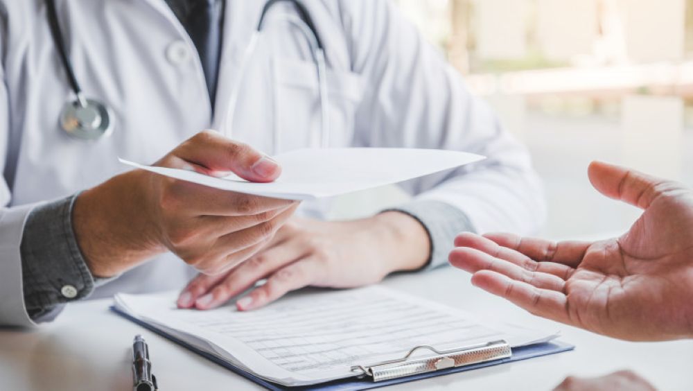 „Taxa pe boală” va fi reintrodusă: Cum vrea noul Guvern să descurajeze concediile medicale fictive 