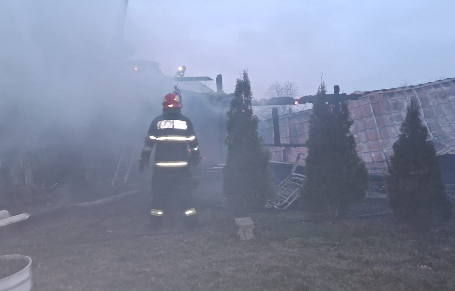 casa salvata la limita botosani