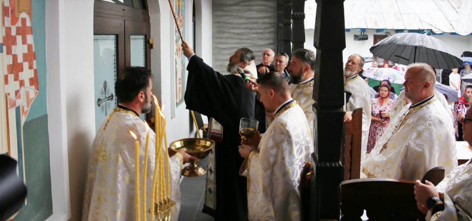 O parohie din județ are casă socială nouă: Așezământul, binecuvântat de PS Nichifor Botoșăneanul