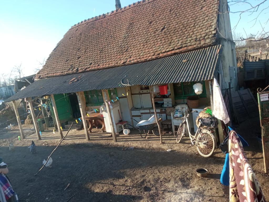 Case construite pentru familii sărace de către Arhiepiscopia Iașilor 