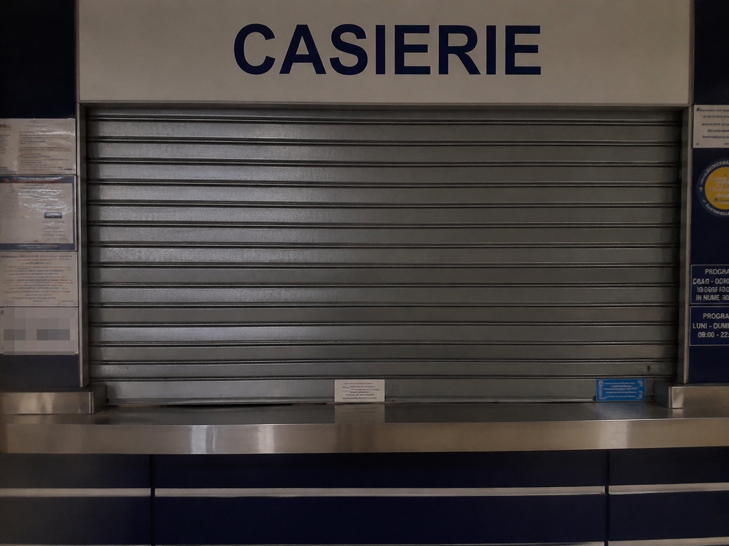 casierie inchisa.j