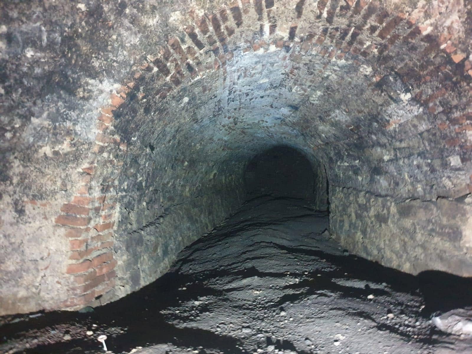 catacombe Centrul Vechi intre legende si realitate