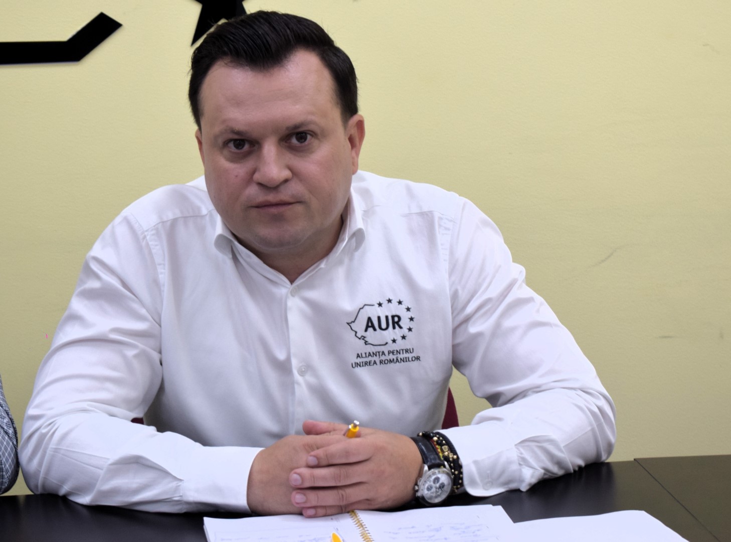 Cătălin Silegeanu, din sediul AUR Botoșani: Am dus o campanie curată/ Am închegat o echipă tânără – VIDEO