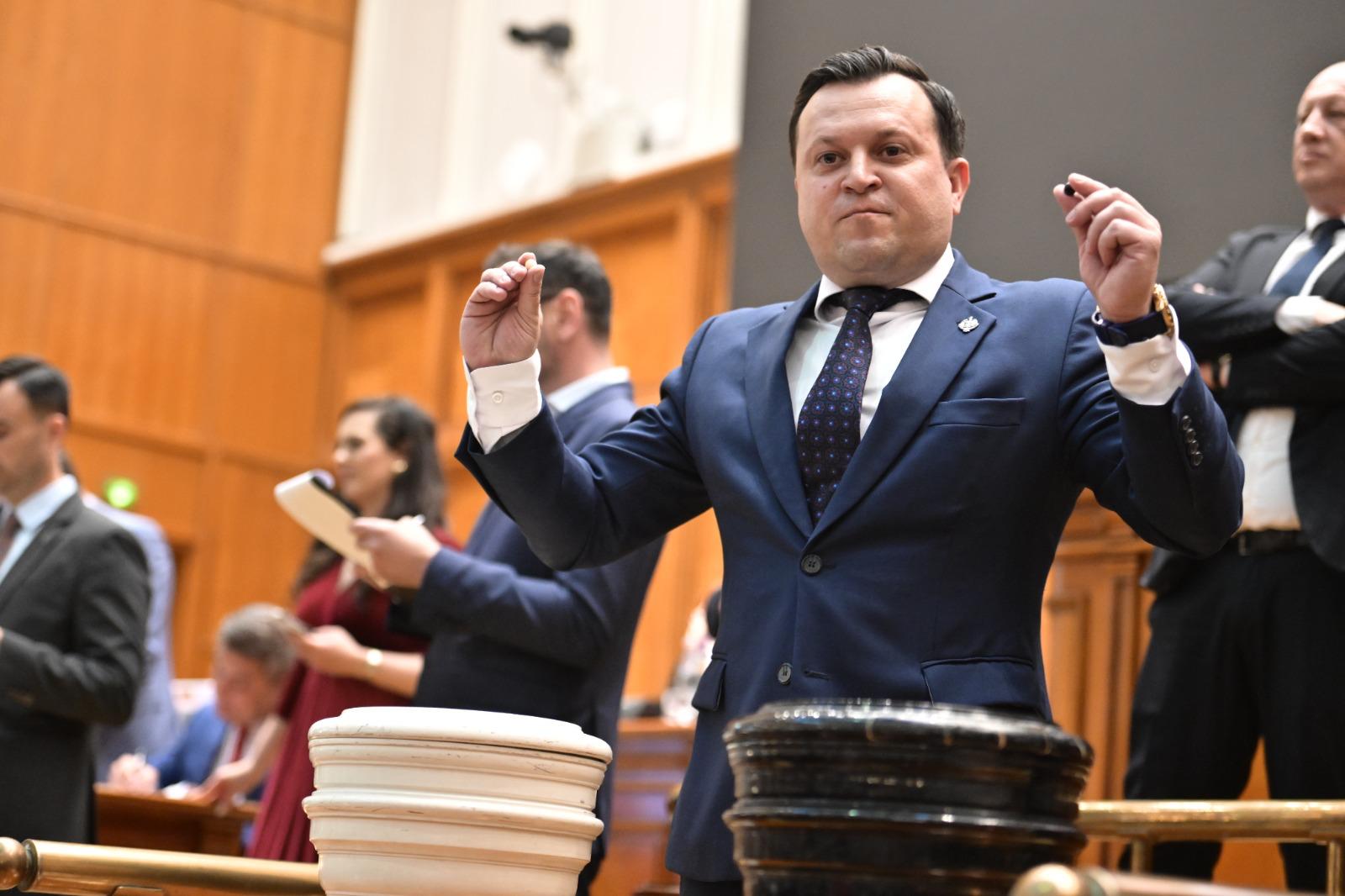 Cătălin Silegeanu vrea la guvernare.
