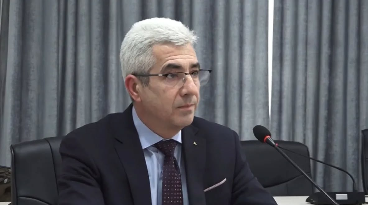 Schimbare la vârf la Apele Române: director general nou cu experiență de 30 de ani și fără carnet de partid 