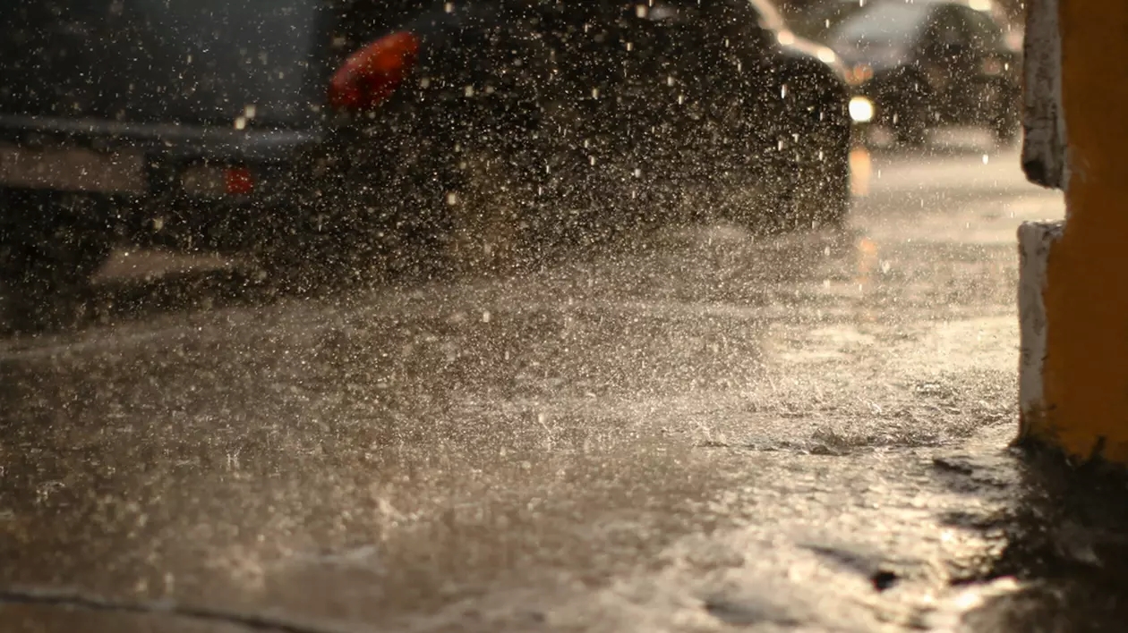 PROGNOZA meteo pentru luna noiembrie: Lapoviță anunțată de meteorologi