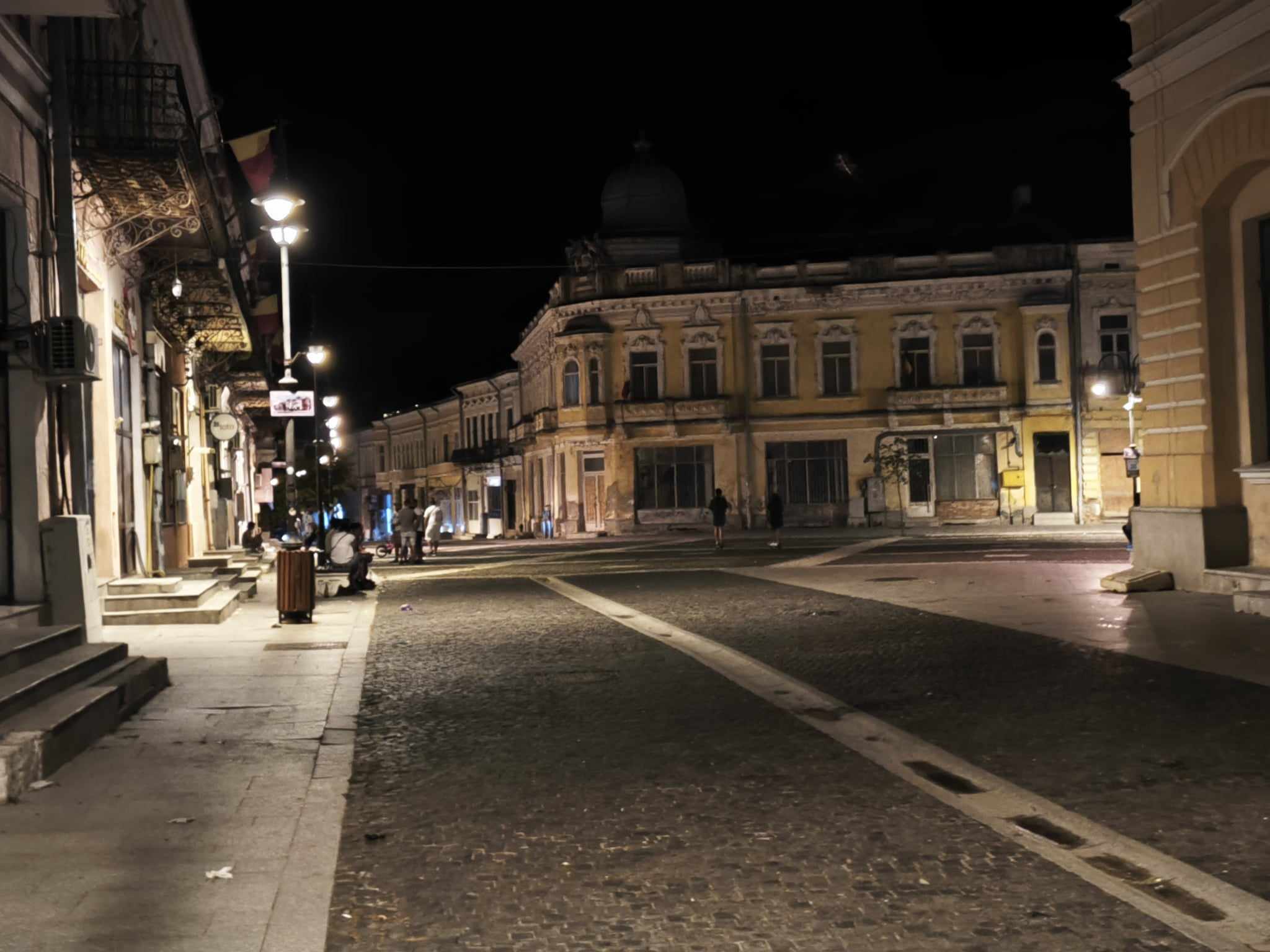 Polițiștii trimiși să patruleze nonstop în Centrul Vechi, noul prefect face controale - VIDEO