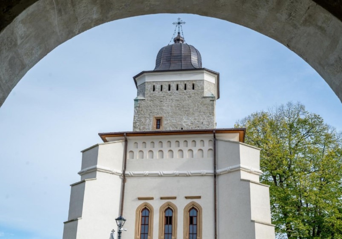 Slujbă de sfințire și cercuri pastorale în mai multe biserici din județul Botoșani