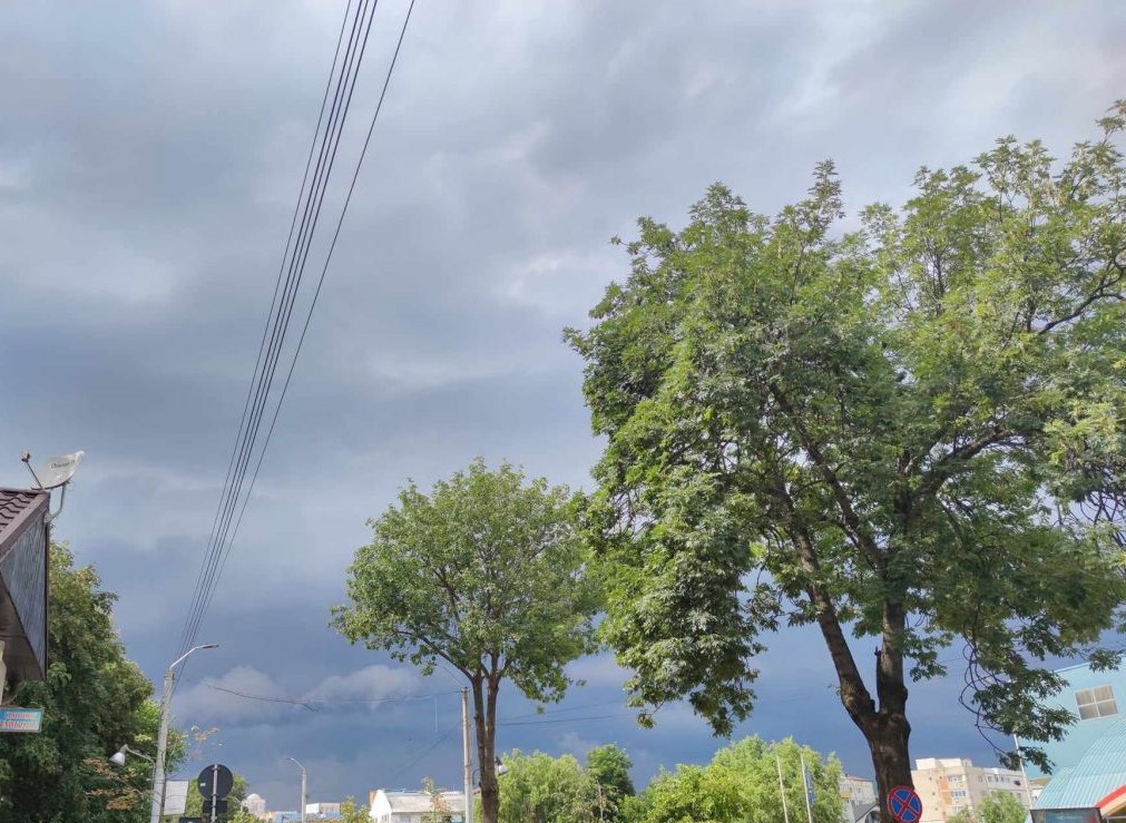 Botoşani sub COD GALBEN: Atenţionare de instabilitate atmosferică