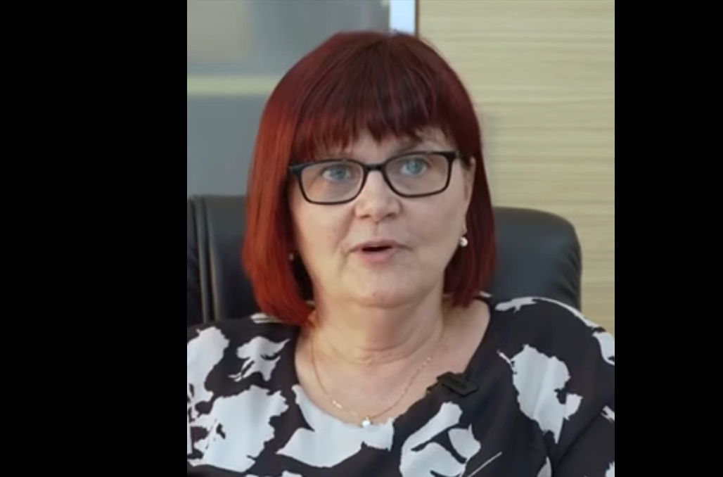 colier cu perle pentru doina caba.