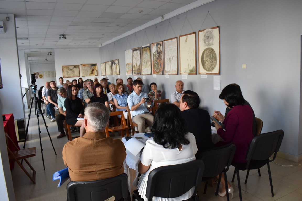 Sindicaliștii s-au luat la harță doar cu trei parlamentari, Valeriu Iftime a fost un fel de arbitru – VIDEO 