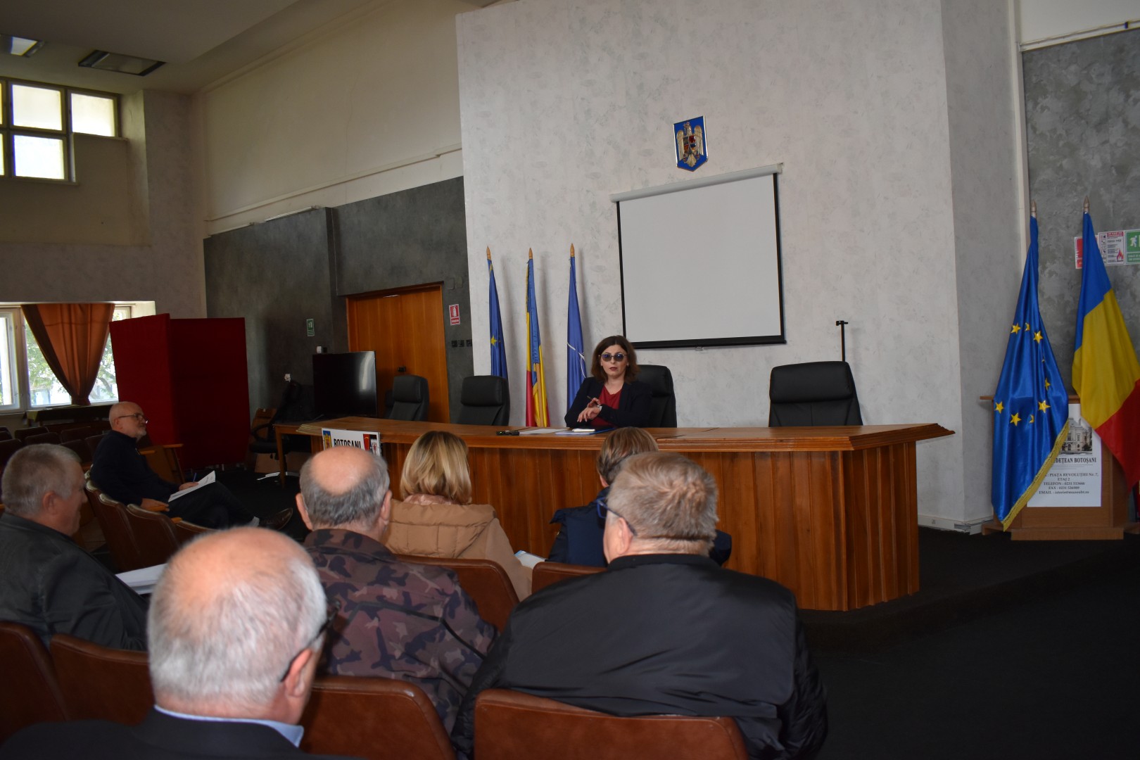 Un sindicalist a refuzat să o felicite pe Raluca Curelariu pentru noua funcție: Reprezentați un Guvern care zilnic ne ia de proști  - VIDEO