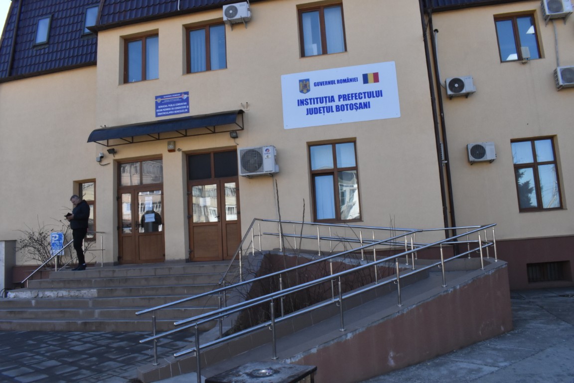 Concedieri la Prefectura Botoșani, o parte dintre angajați trebuie să plece până la 1 iulie – VIDEO 