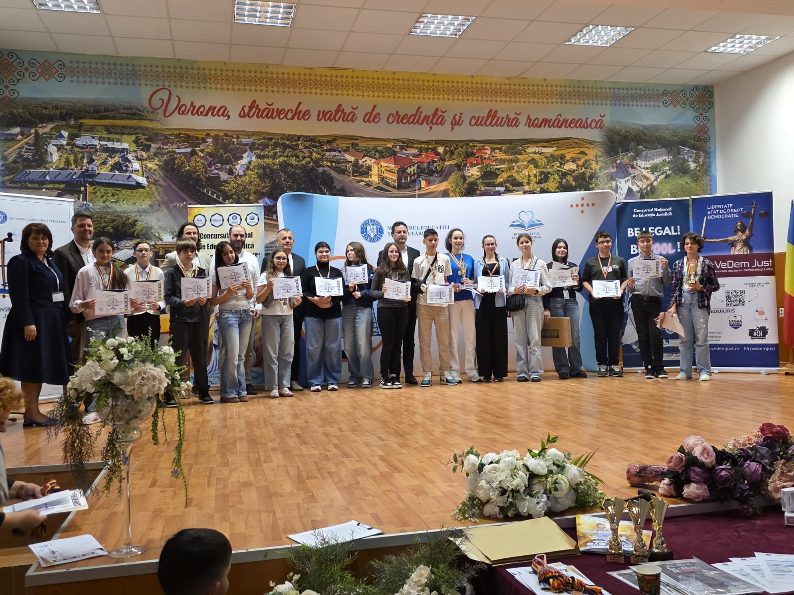 Un fost judecător a ajuns la Botoșani pentru un concurs național – CINE sunt elevii premiați