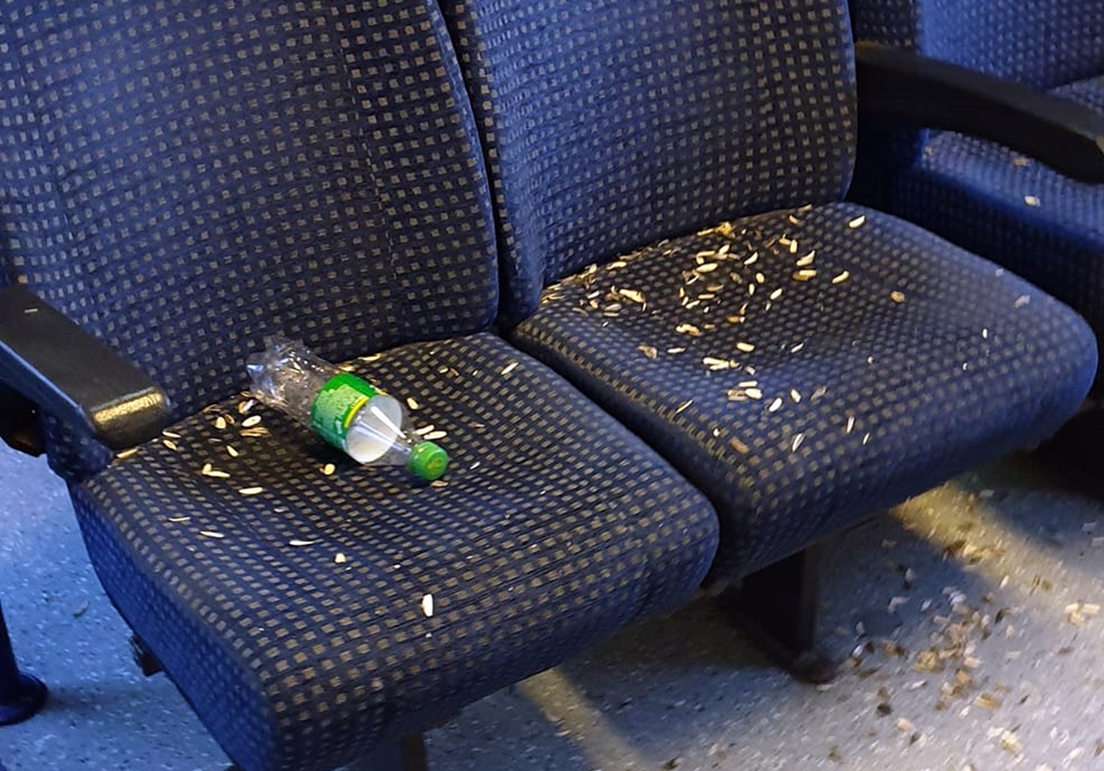 conditii precare in tren