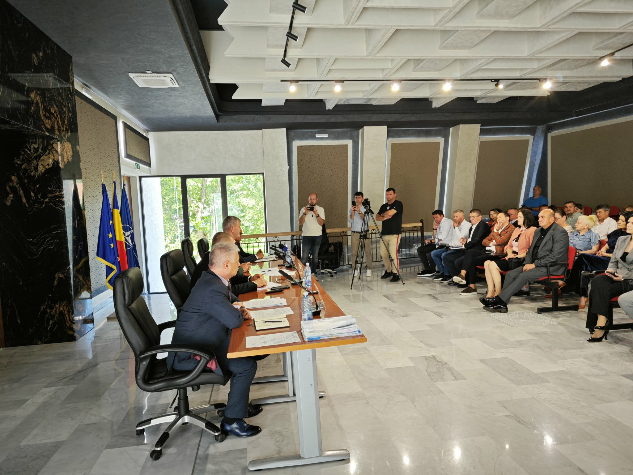 consilieri judeteni in sedinta