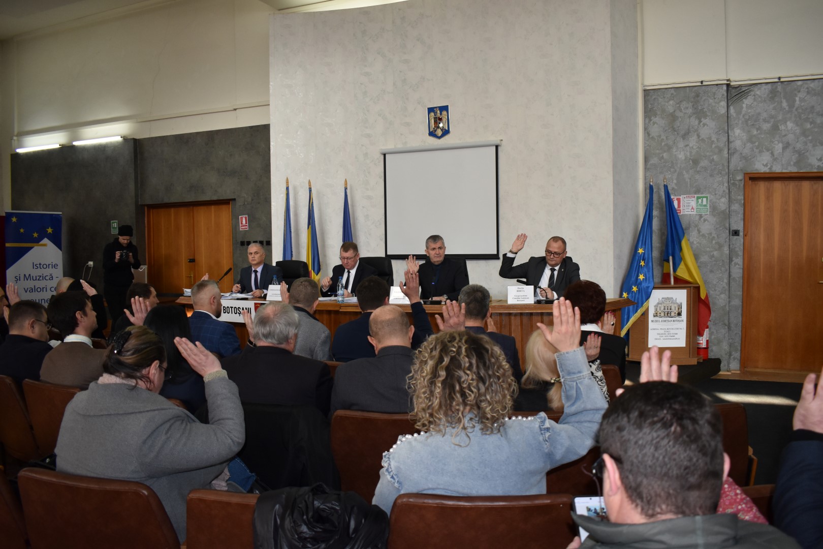 Consilierii au votat banii pentru drumuri, un singur PSD-ist nemulțumit: Aveam așteptări de la antreprenorul Valeriu Iftime –  VIDEO