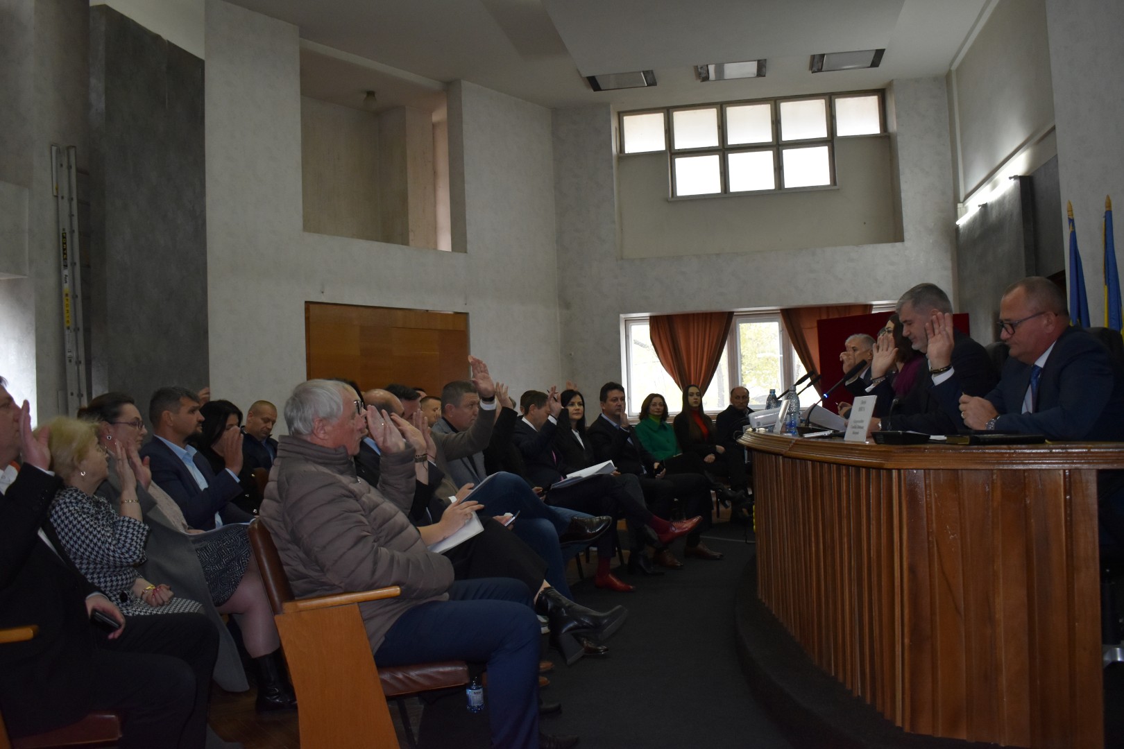 Un primar din Botoșani a cerut de la Județ 32.000 de lei pentru o problemă la o școală