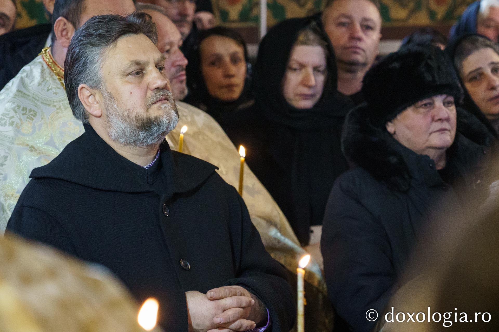 Protopopul de Săveni, mesaj după ce și-a înmormântat soția: Dumnezeu să vă ferească de răni adânci și dureri mari!