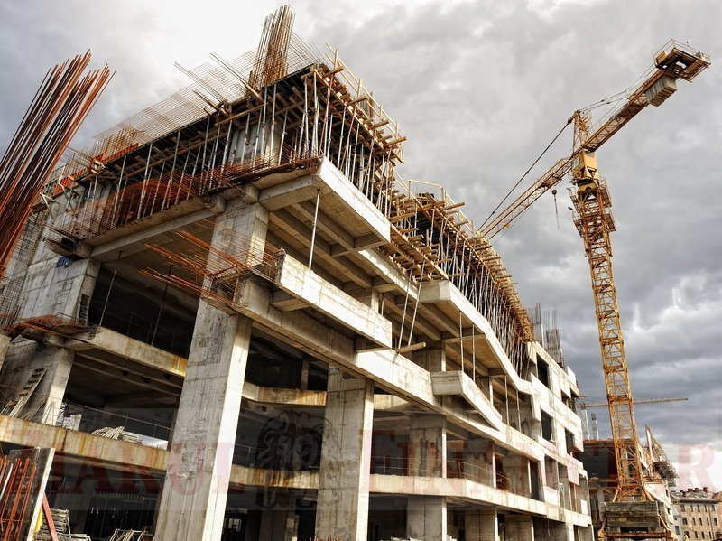 Patroni botoșăneni amendați pentru că-și pun salariații în pericol 