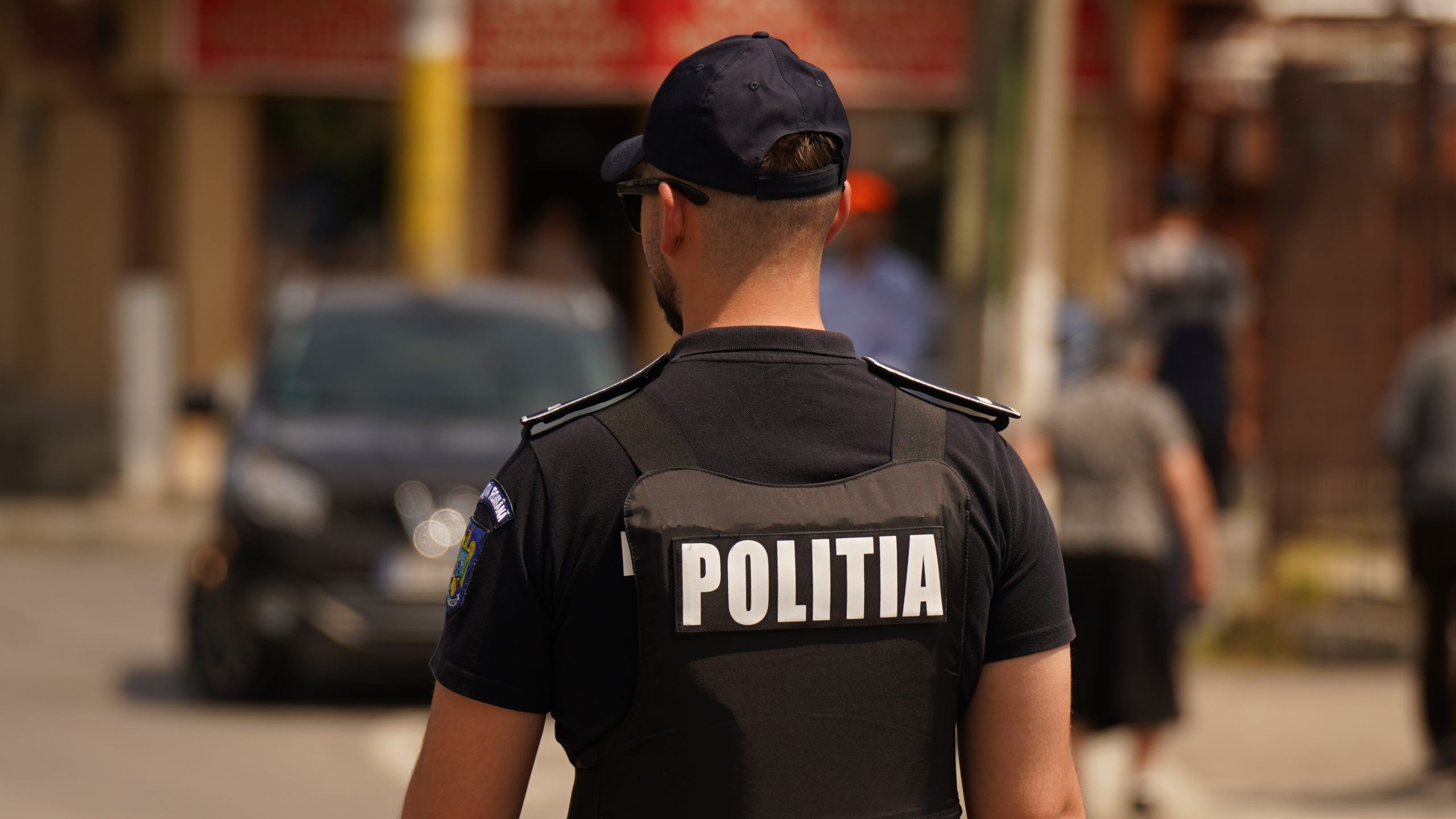 razie cu politisti si jandarmi