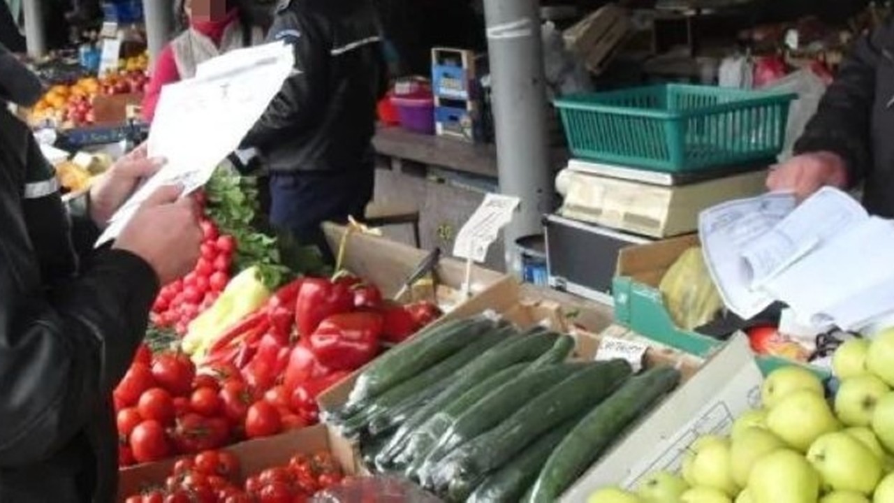 controale in piata cu politia locala.