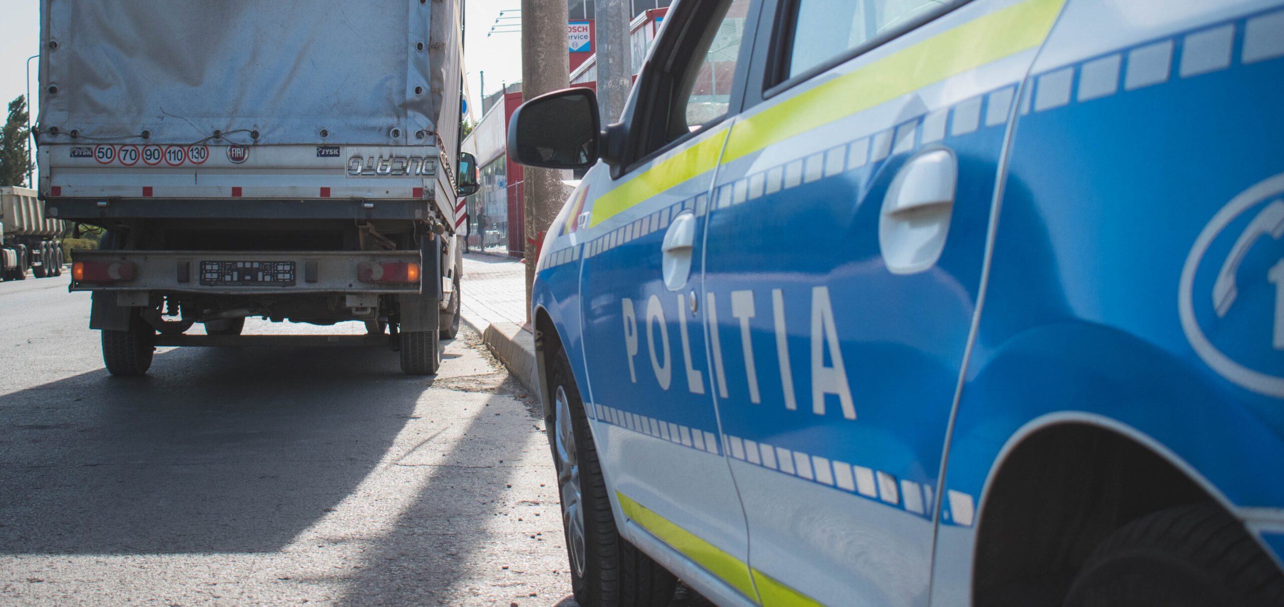 Doi botoșăneni au plecat cu mașinile pline de marfă și au rămas cu ele goale după un control al Poliției 