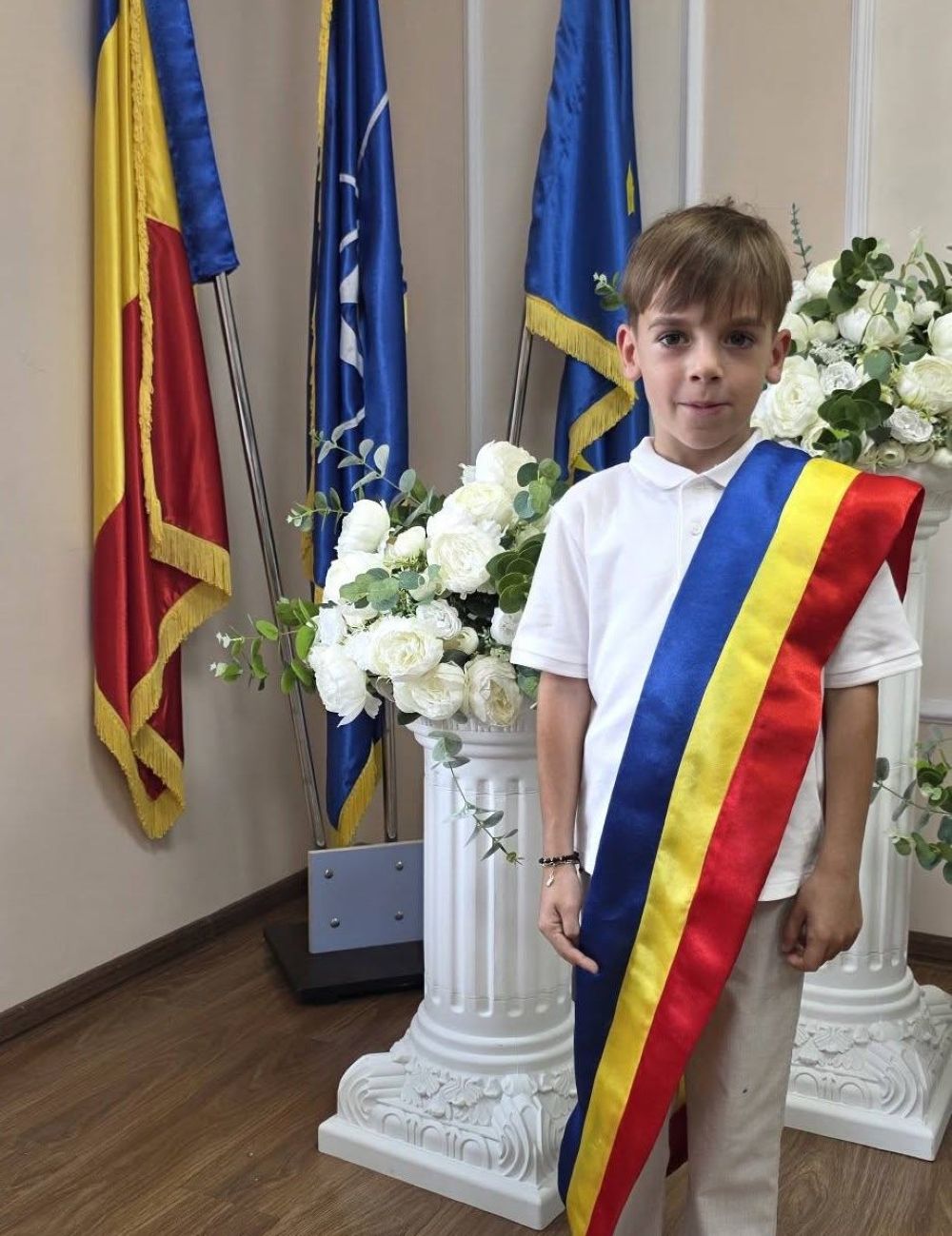 copii alaturi de primar Bucecea