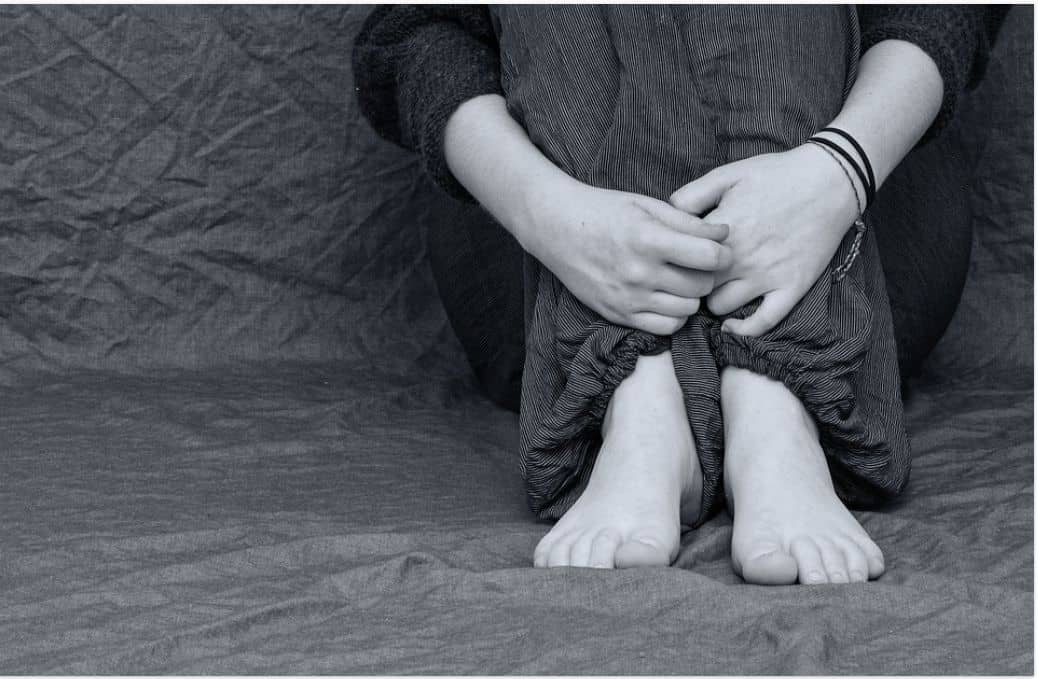 Copiii care fug de acasă: semnale de alarmă și reguli esențiale pentru părinți