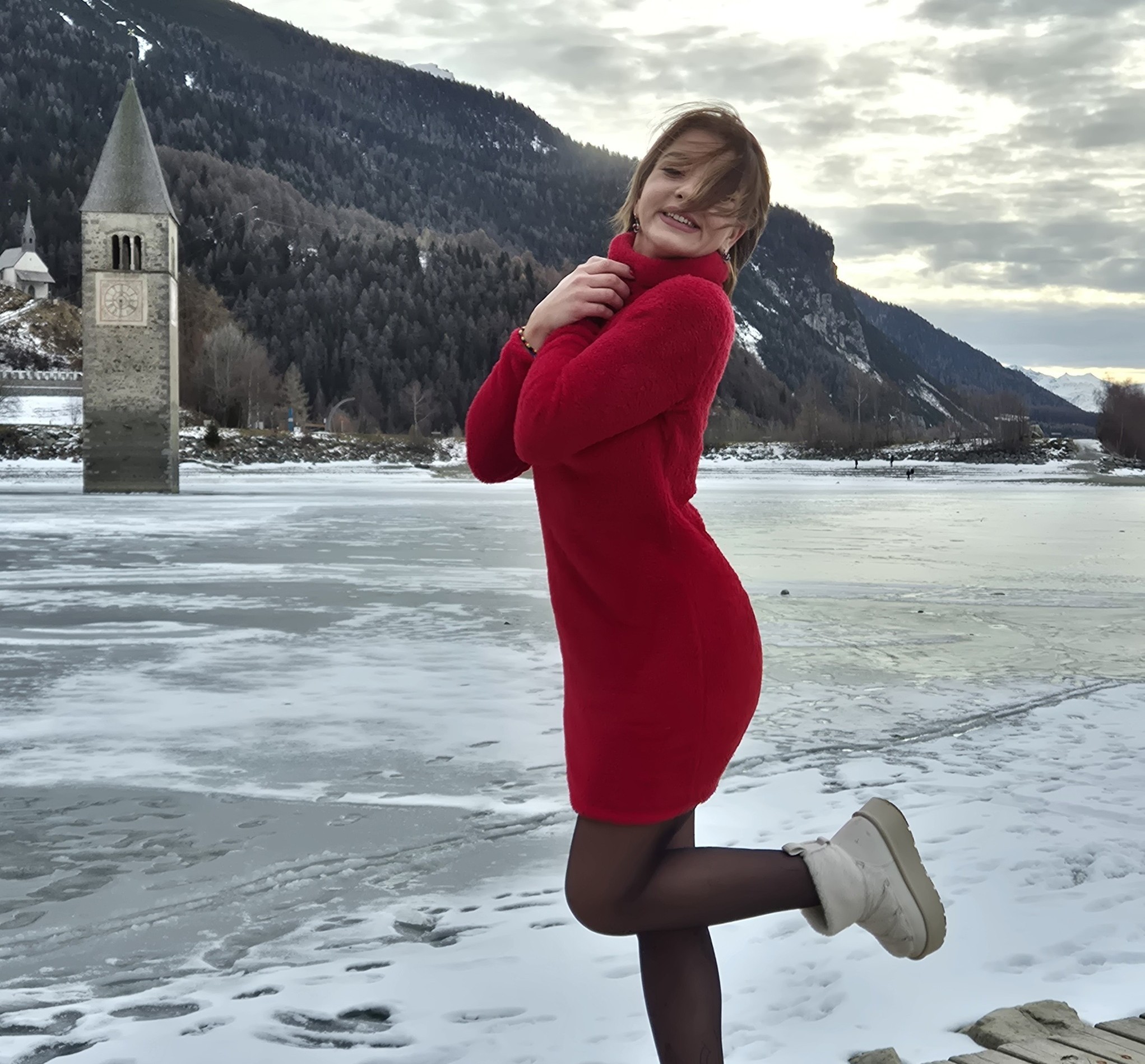 În memoria Corinei: Legea identificării la morgă să se schimbe din respect pentru cei care au trăit cu durerea abandonului