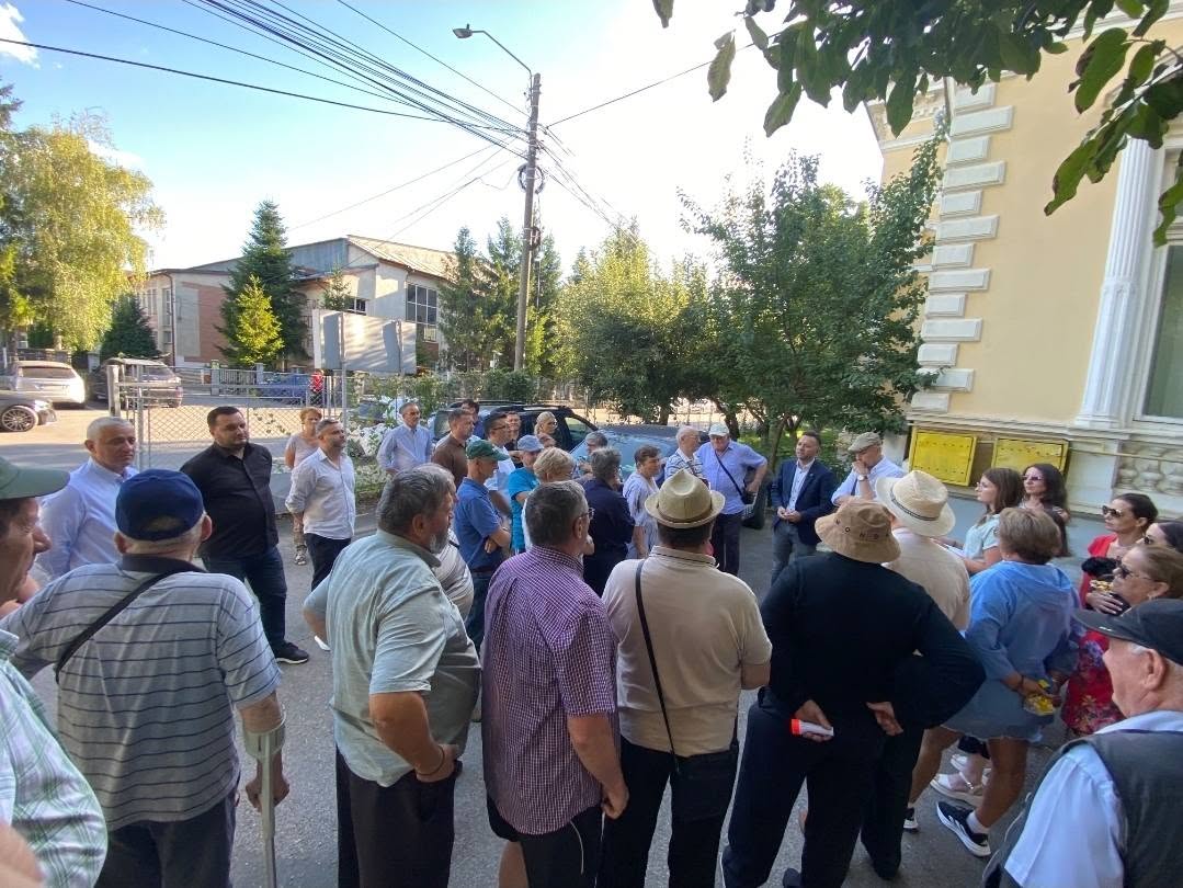 Primarul Cosmin Andrei a reluat întâlnirile cu cetățenii: În ce cartier vreți să ajungem?