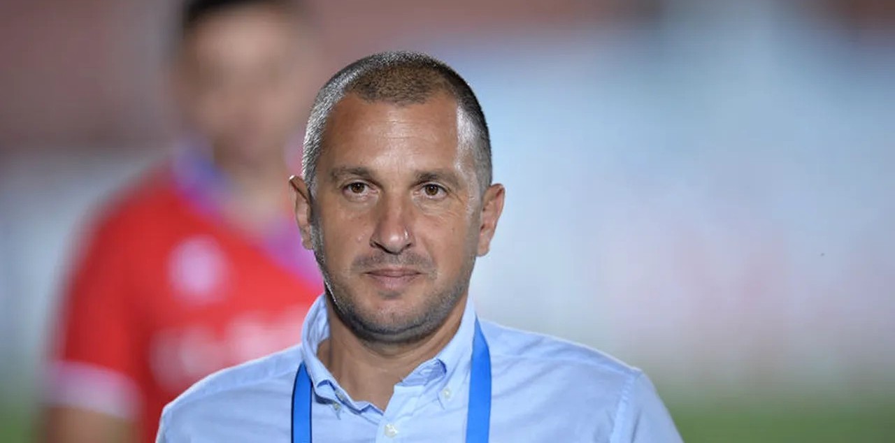 Un fost antrenor de la FC Botoșani și-a bătut crunt soția și a băgat-o în spital  