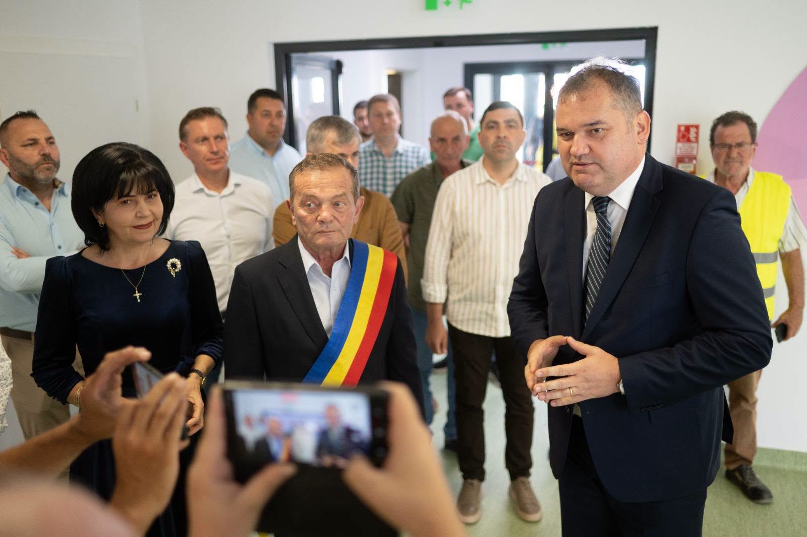 Prima creșă din Dorohoi inaugurată cu ministru și oficialități 