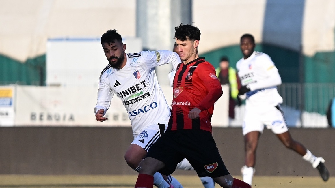 FC Botoșani a înghețat la Miercurea Ciuc pe un teren patinoar: Înfrângere cu Csíkszereda – VIDEO