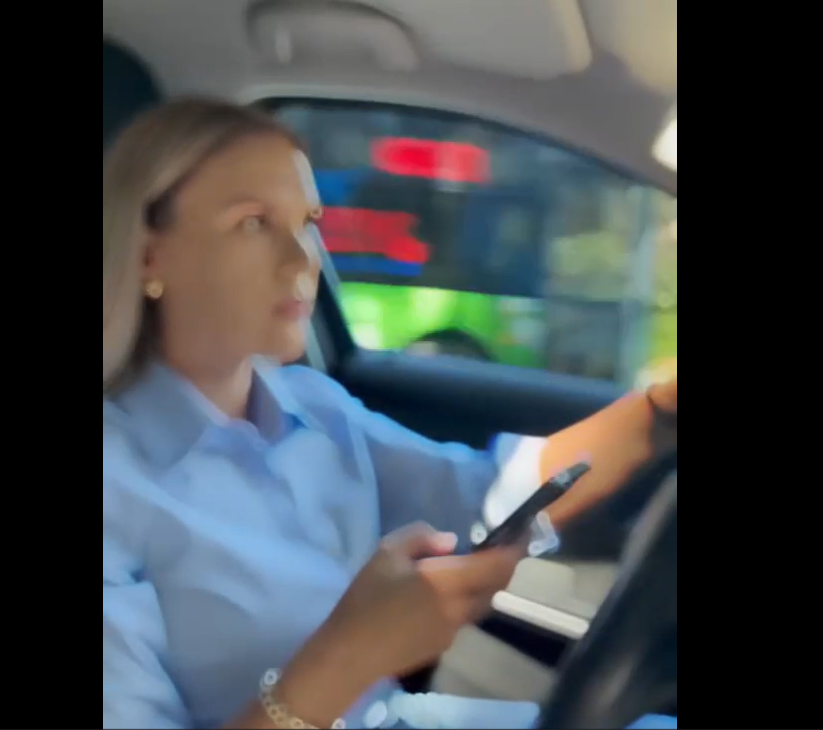 cu telefonul la volan