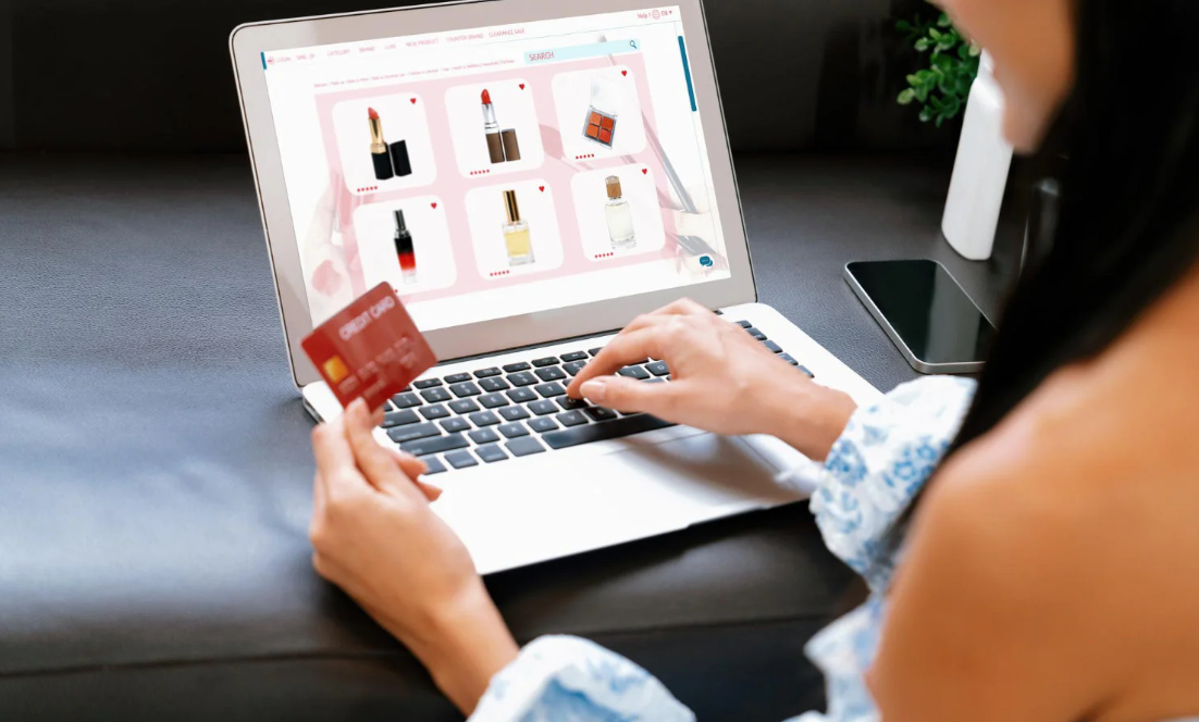 O nouă taxă introdusă de Guvern: Afectate mai ales femeile care comandă de pe Temu 