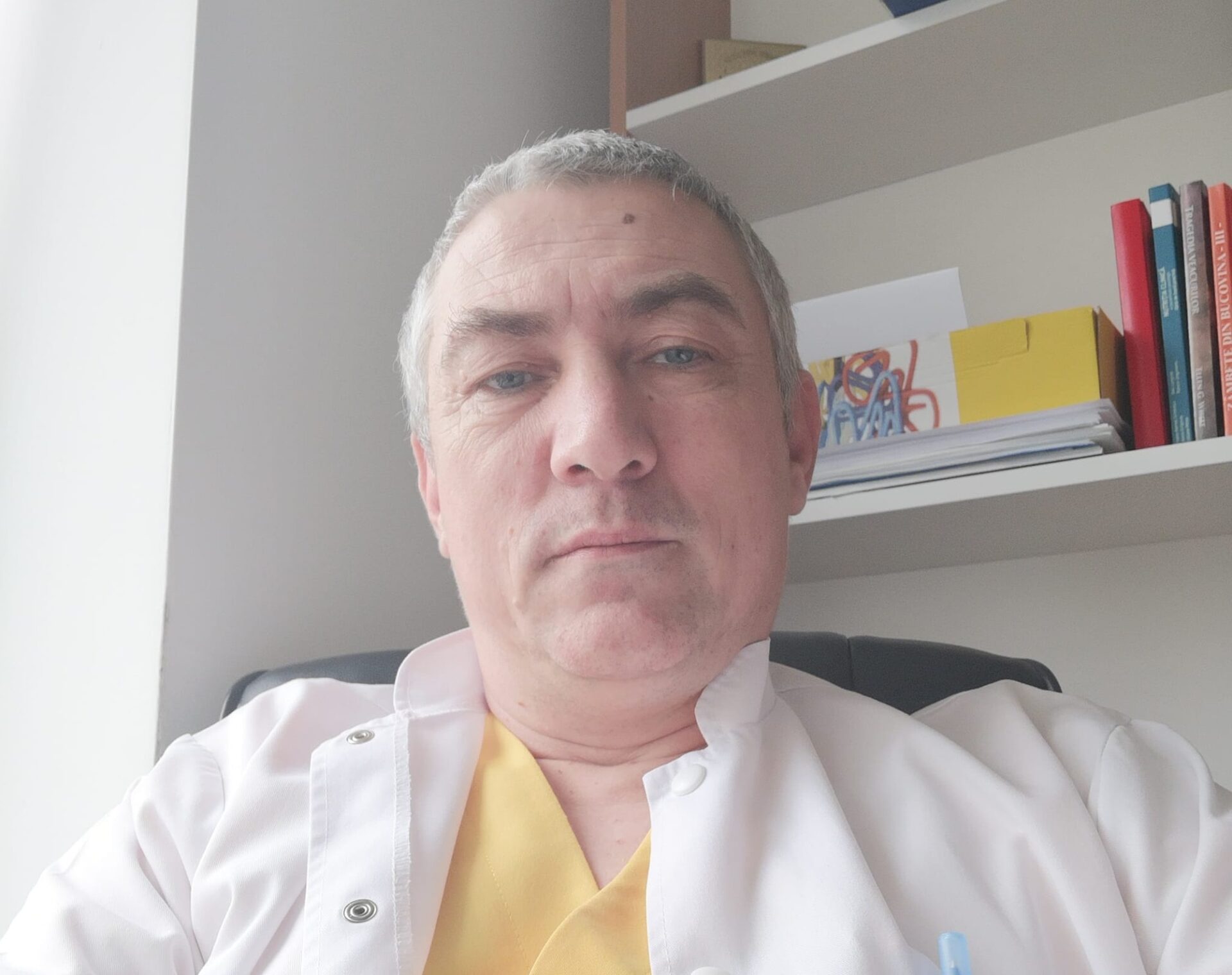Curtea de Apel Suceava l-a scos din arest pe medicul ortoped cercetat pentru corupție