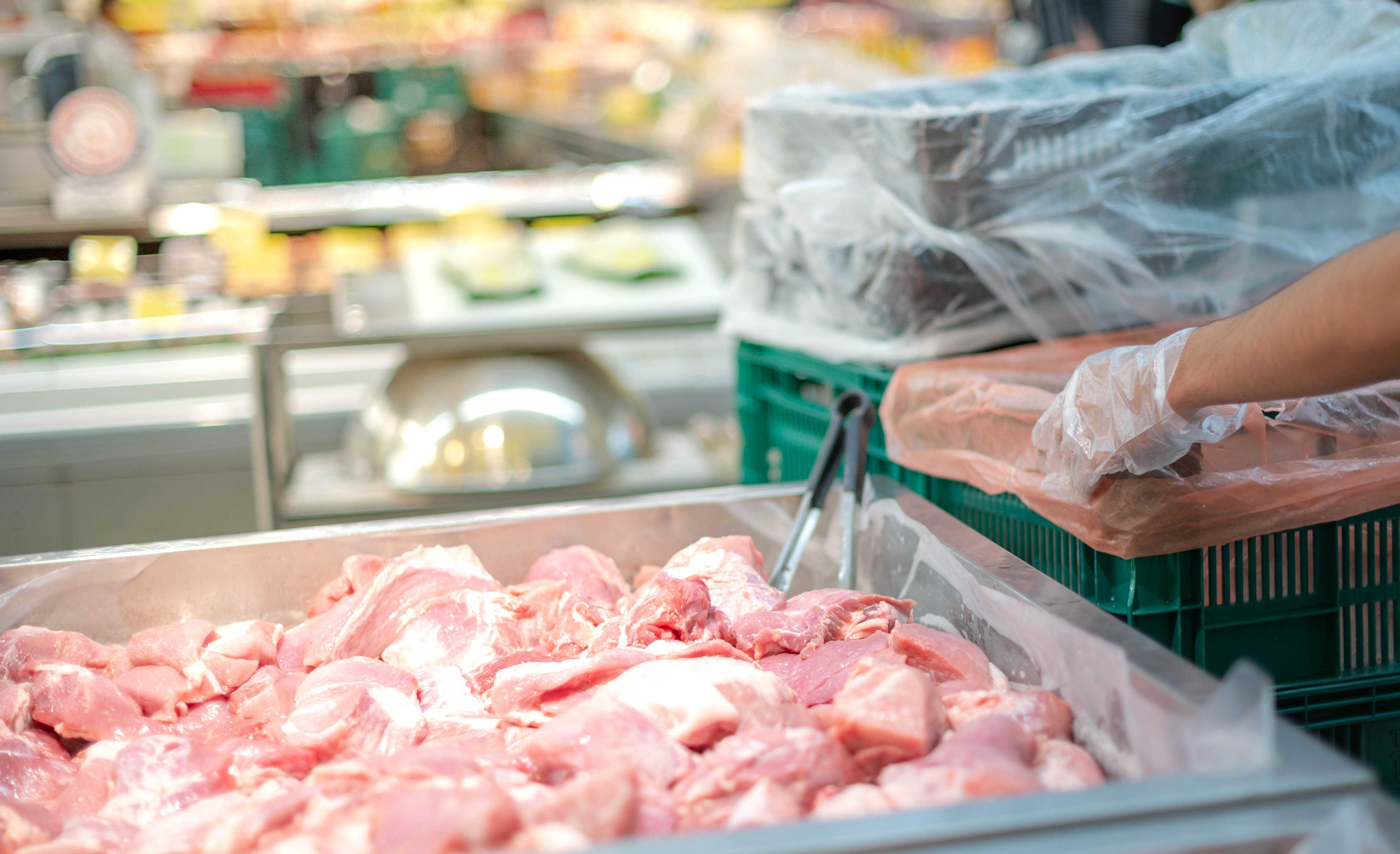 Continuă controalele înaintea Paștelui: Amenzi date la Botoșani și kilograme de carne CONFISCATE