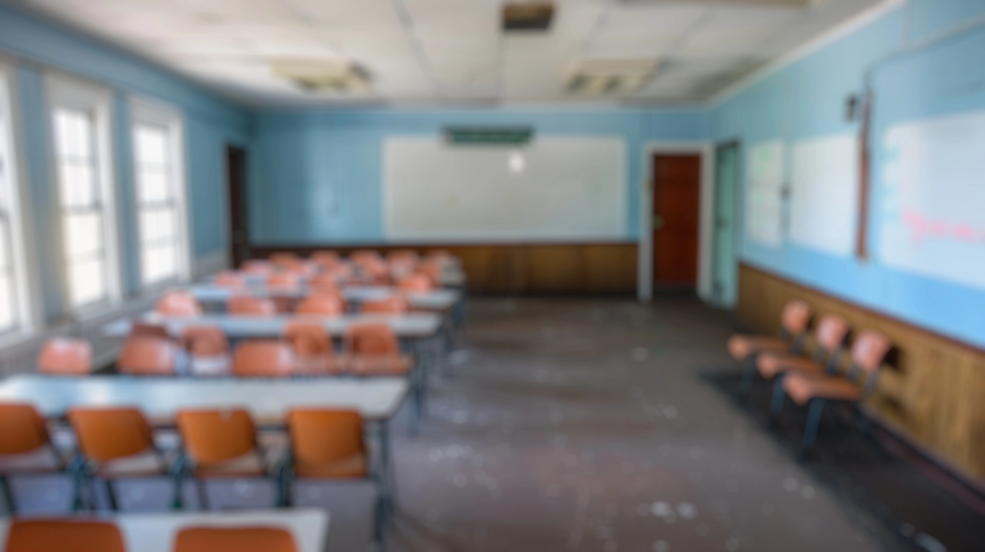 Săli de detenție pentru elevii obraznici din școlile botoșănene: Sună foarte dur