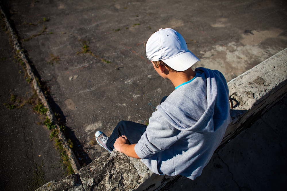 Adolescentul "cuminte" care a amenințat școli și spitale: Psihologul avertizează părinții