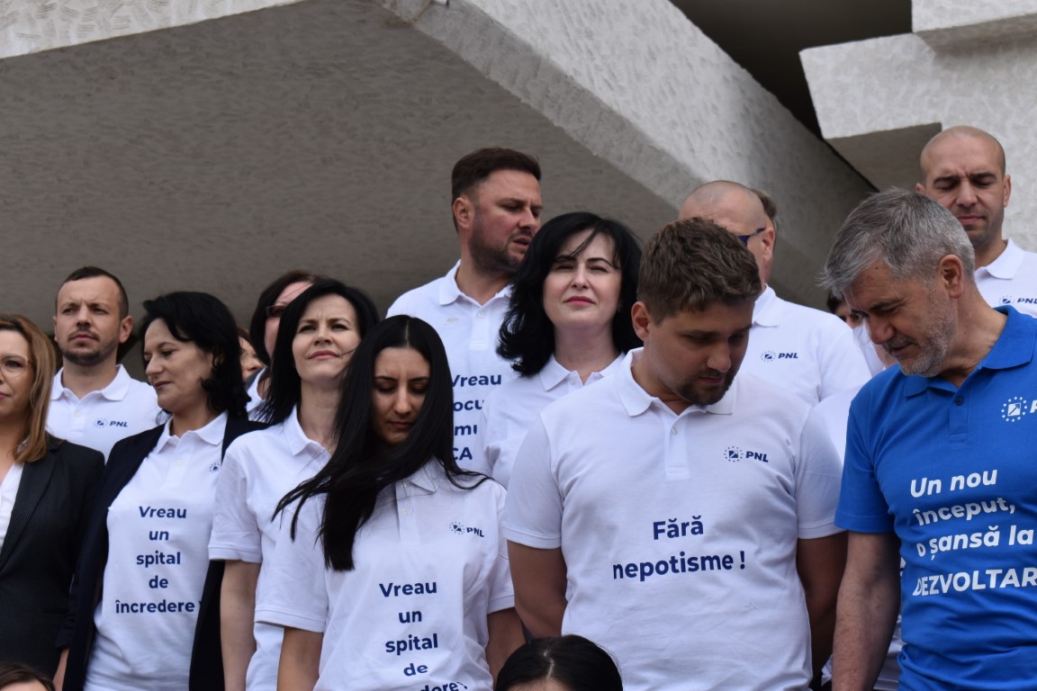 Șeful de campanie al lui Iftime, promisiune pentru tineri în fața Biroului Electoral Județean – VIDEO&nbsp;