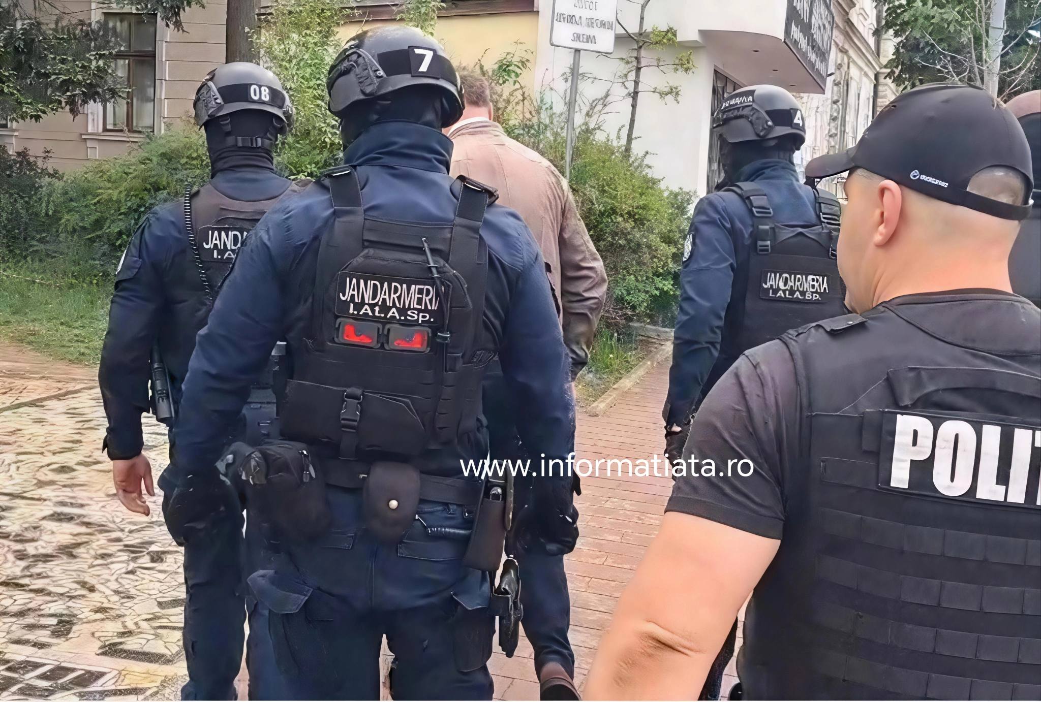 CINE sunt polițiștii și vameșii de la Botoșani vizați de descinderi – ACUZAȚIILE care li se aduc