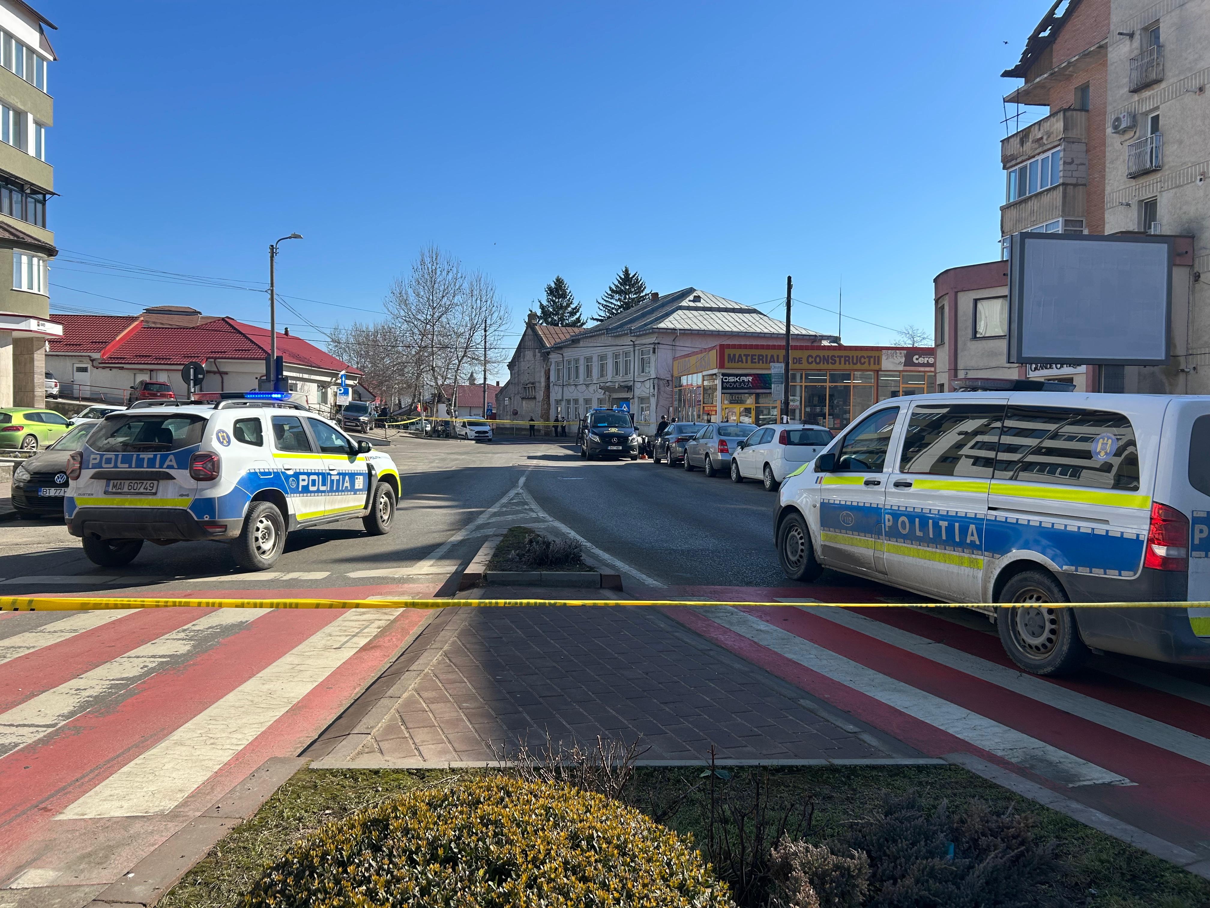 A fost elucidat „misterul” coletului suspect de la bancă 