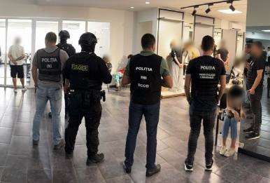 Lovitură de proporții în criminalitatea organizată România - Moldova după ce 150 de oameni au fost lăsați înșelați online cu peste 3 milioane de euro – VIDEO