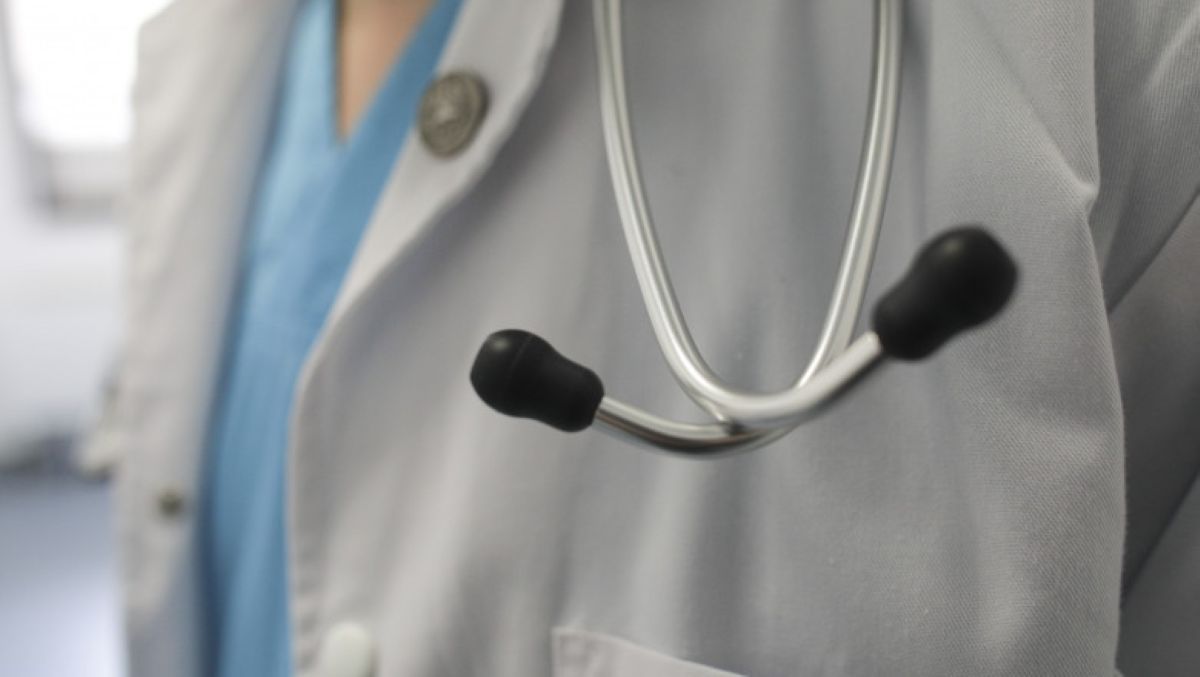 doctorita plasata sub control judiciar.