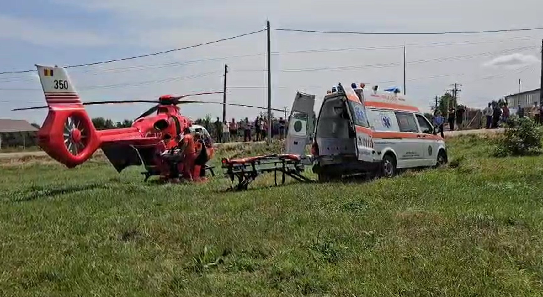 TRAGEDIE la Botoșani: Doi morți și doi bărbați în stare critică după ce s-au intoxicat într-un beci - VIDEO