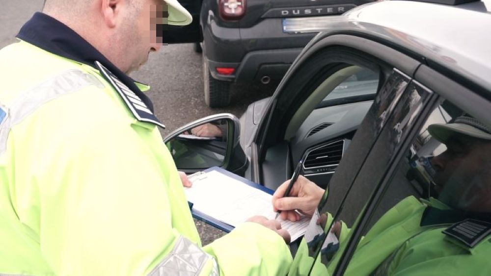 Tânăr de 19 ani cu dosar penal după un control al polițiștilor